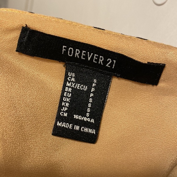 Forever 21 Cheetah Print V-neck Dress - Picture 3 of 3